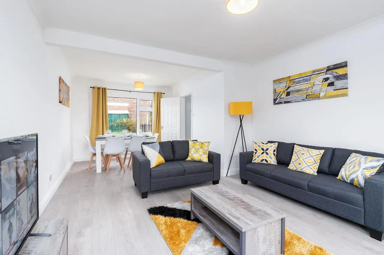 Dom wakacyjny Spacious Modern Home In Sheffield Todwick